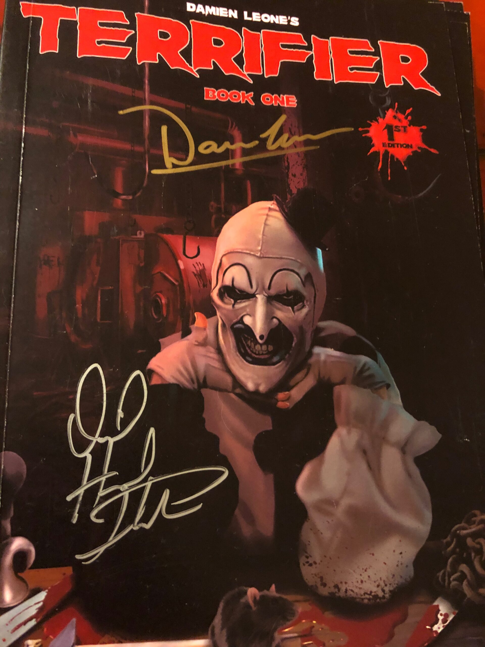 Signed Terrifier Comic Book 1 back cover and interior artwork preview